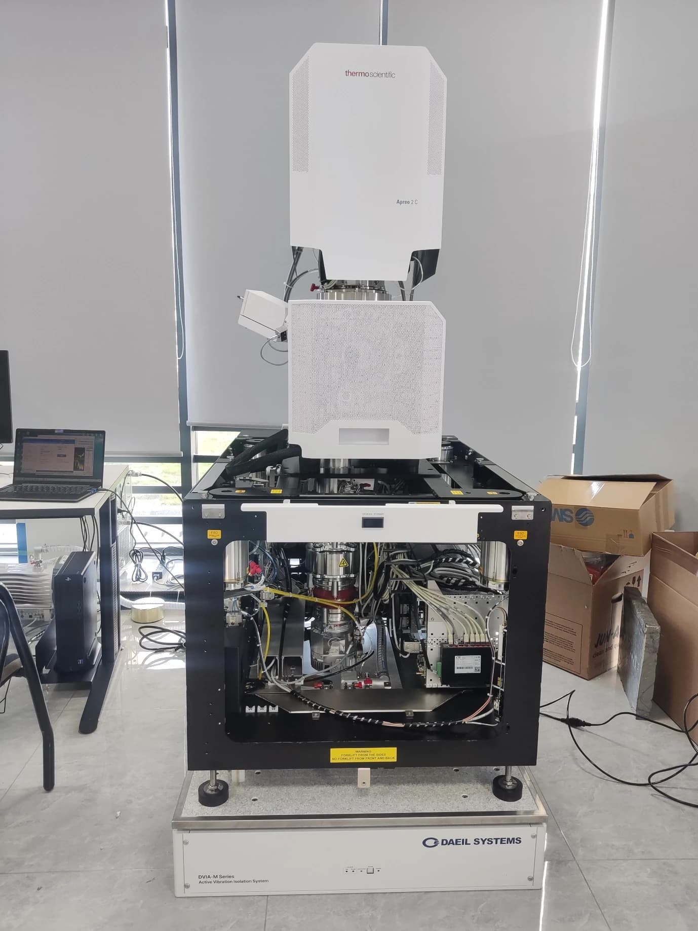 Thermo Fisher SEM Apreo 2C HiVac DVIA-M1000 (240919R1) Installation Report