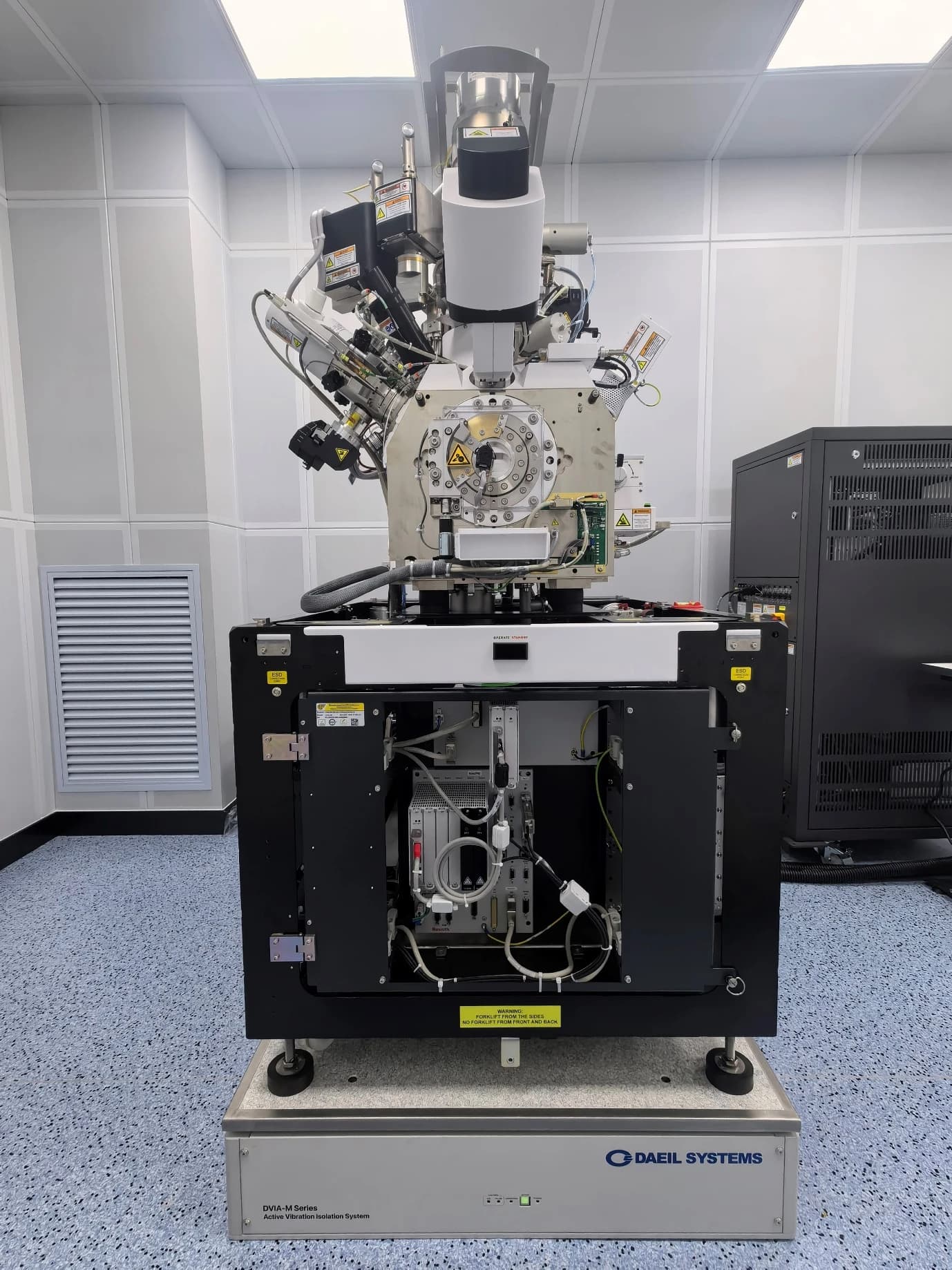 Thermo Fisher Scientific FIB-SEM Helios DVIA-M1000 (241111R7) Installation Report
