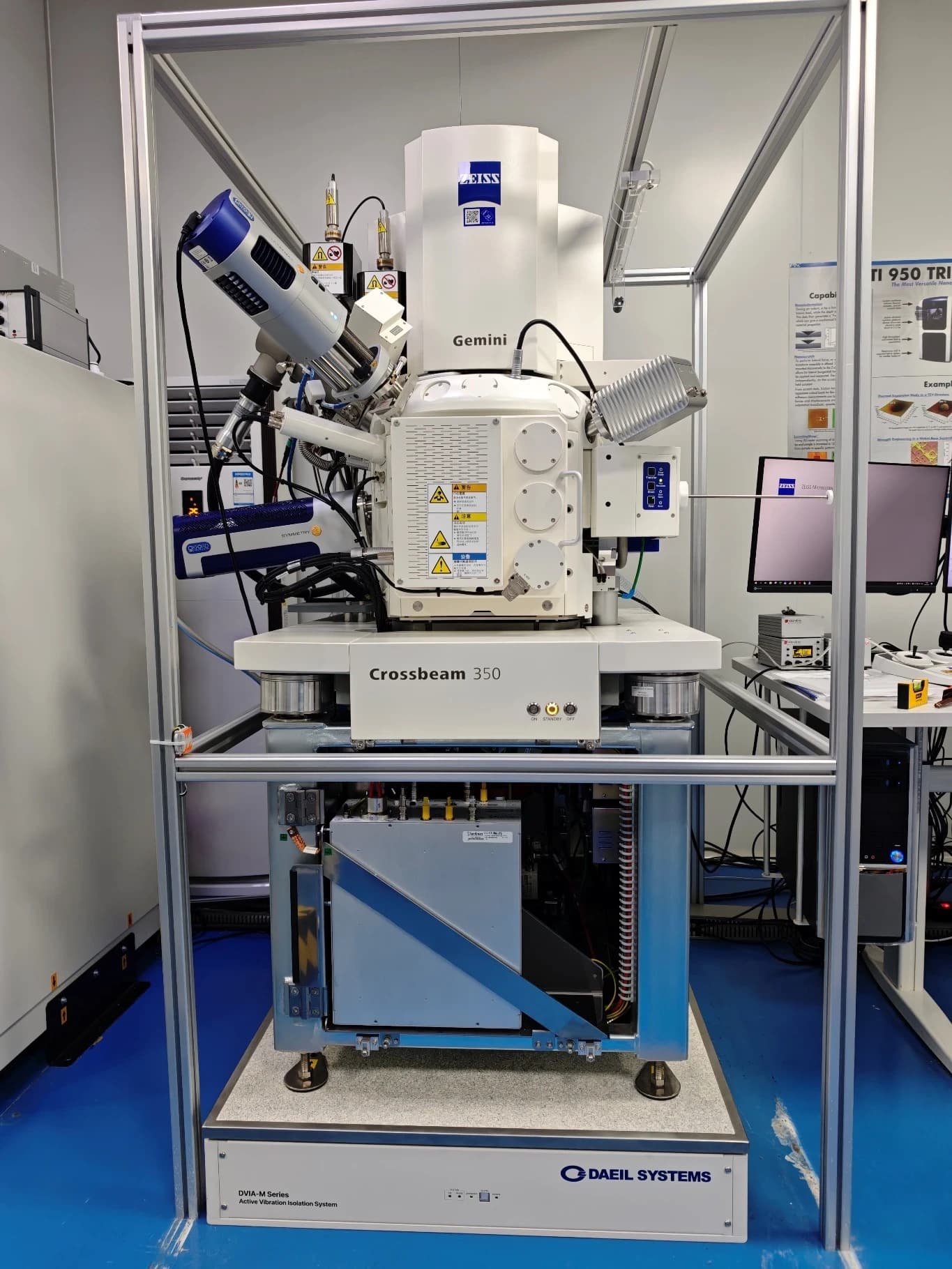 ZEISS FIB-SEM Crossbeam 350 DVIA-M1000 (250108R5) Installation Report