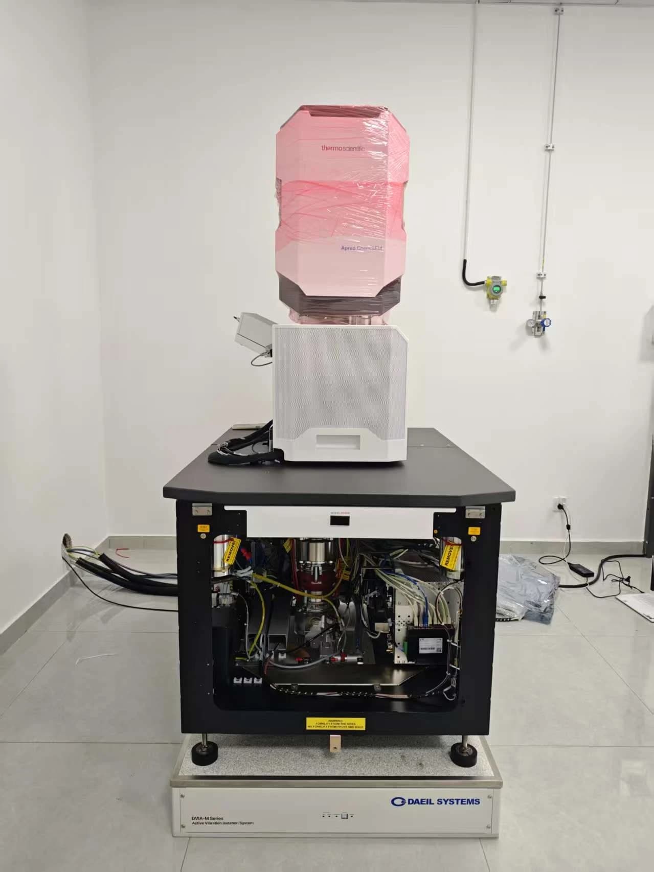 Thermo Fisher Scientific FIB-SEM Apreo ChemSEM DVIA-M1000 (250211R3) Installation Report