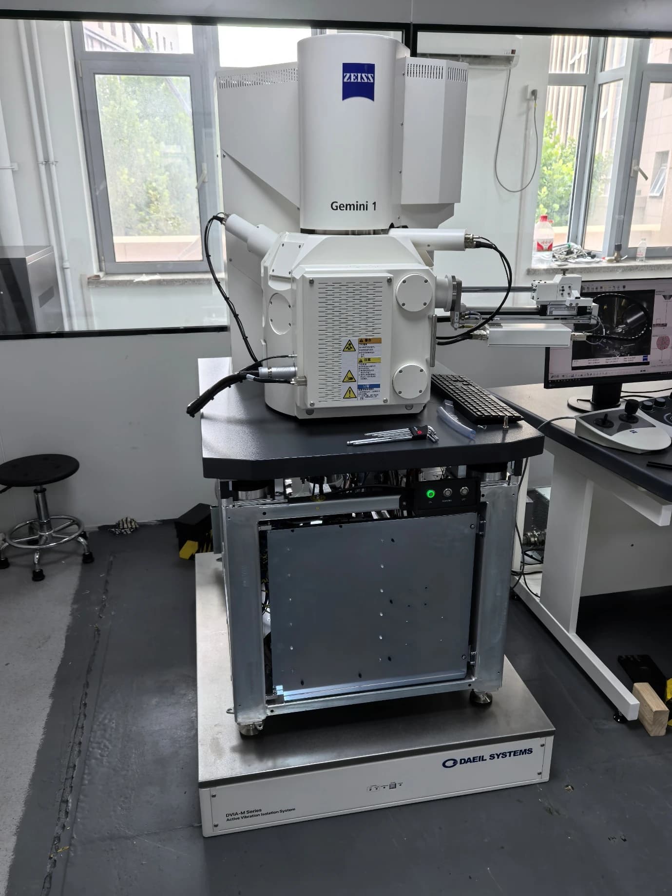 ZEISS FE-SEM Sigma 560 DVIA-ML1000 (250611R3) Installation Report