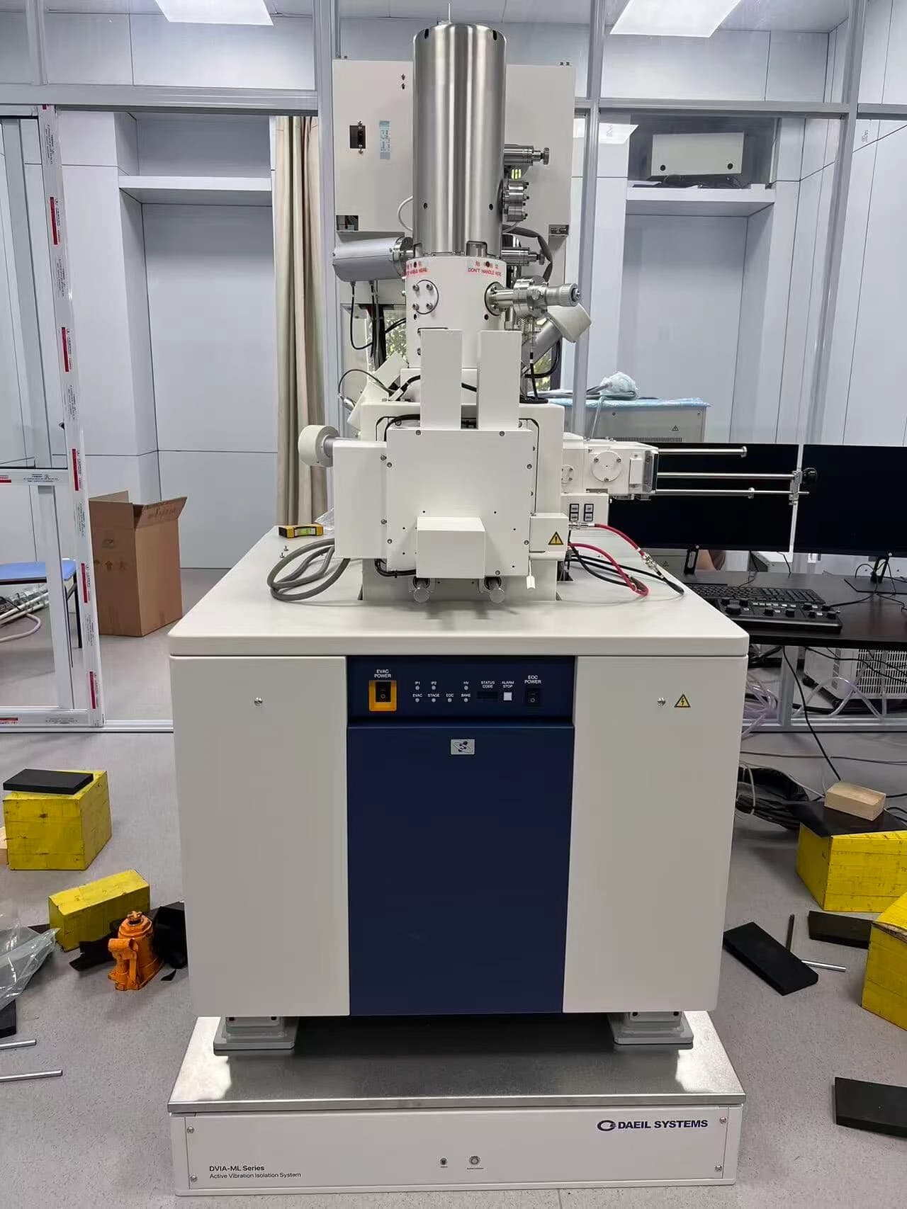 Ningbo University of Technology Hitachi High-Tech FE-SEM SU8600 DVIA-ML1000 Installation Report