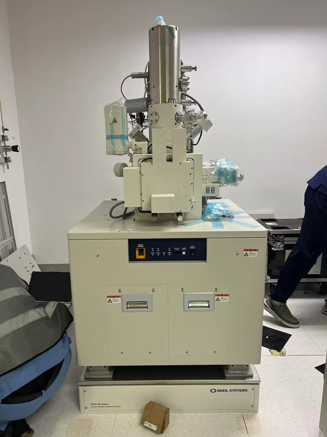 Hitachi SU8600 FE-SEM DVIA-ML1000 Installation Report