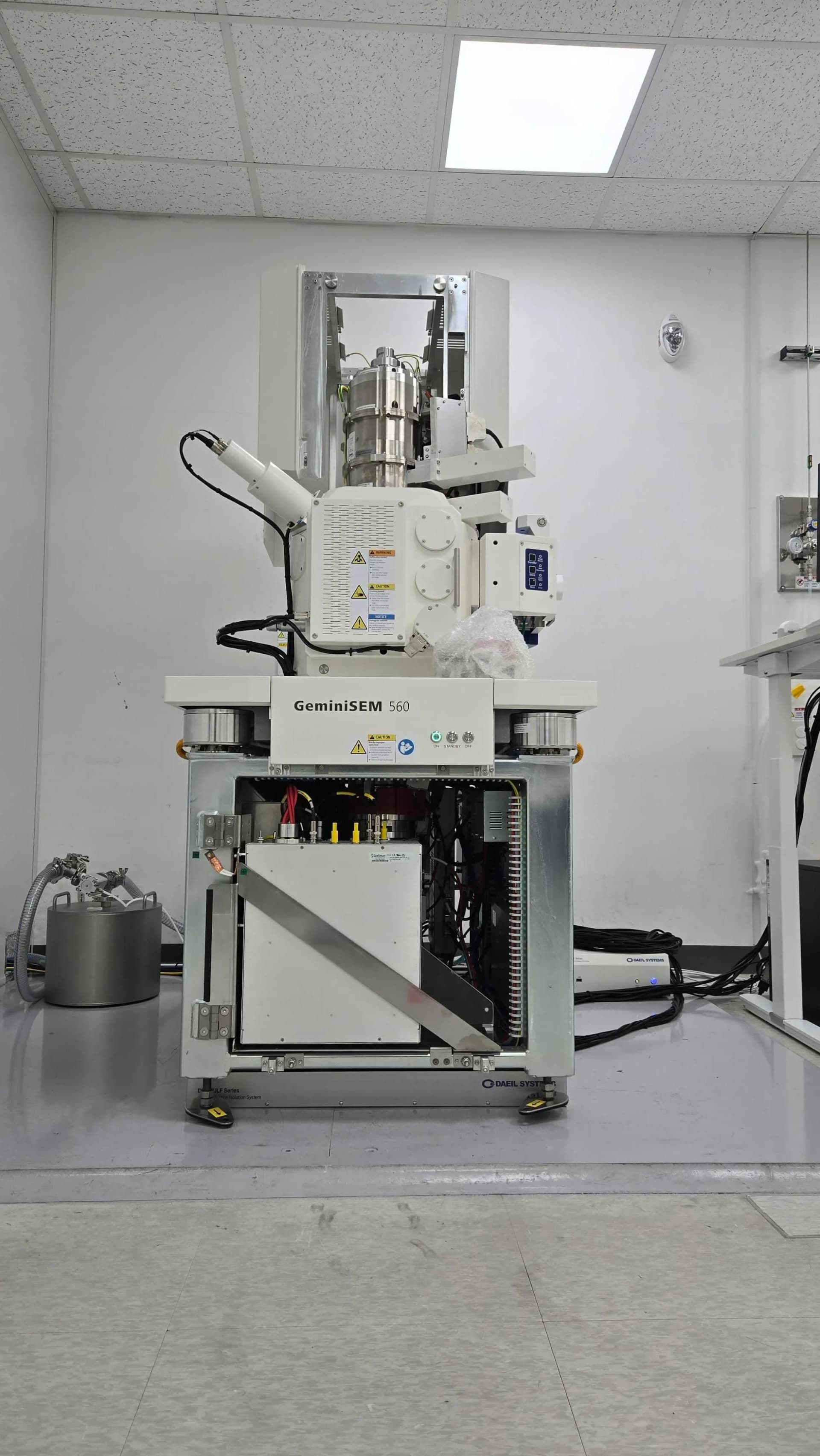 ASM ZEISS GeminiSEM 560 DVIA-ULF1000 (260415R5) Installation Report