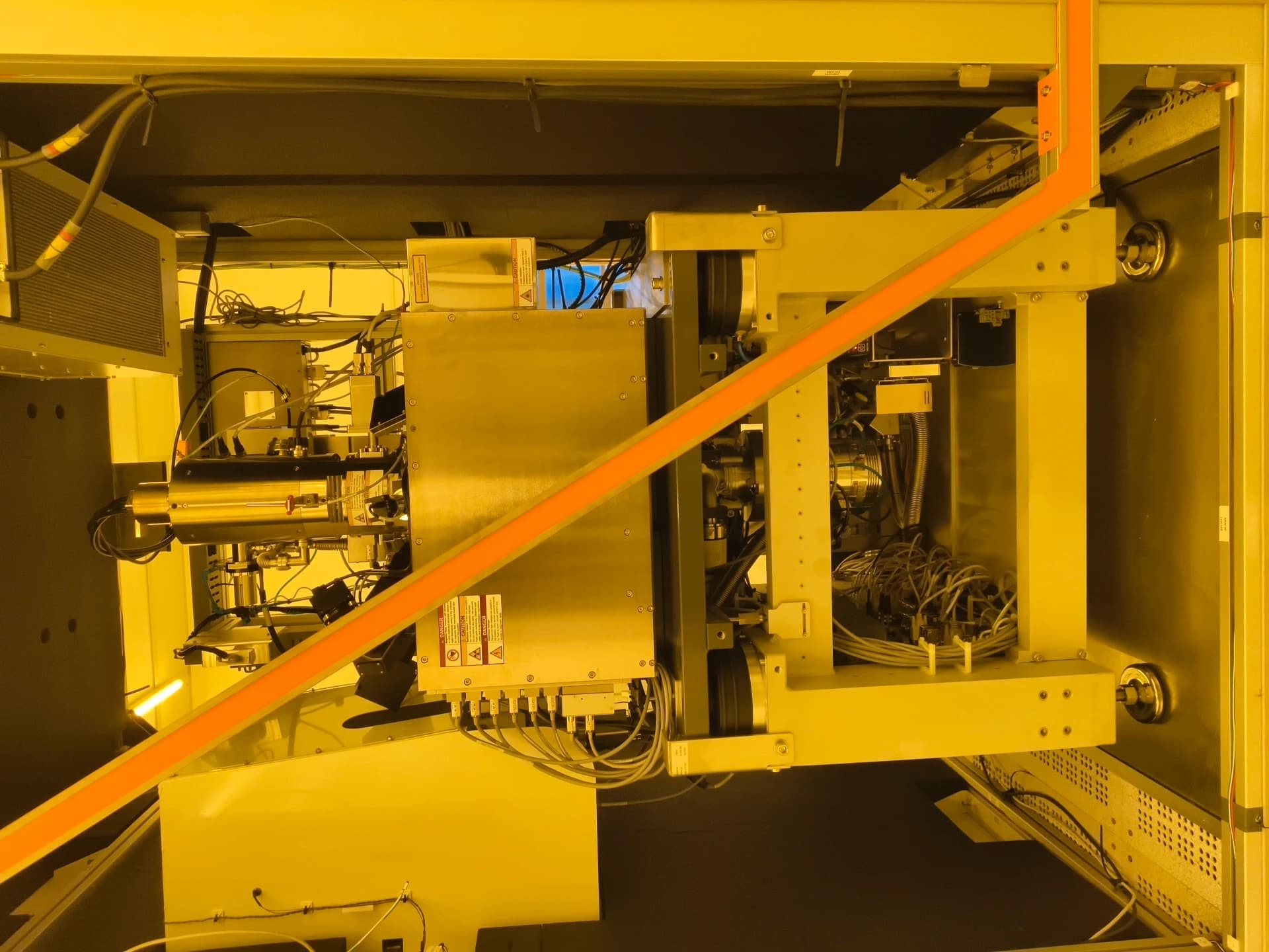 RAITH Voyager E-Beam DVIA-ML1000 Installation Report