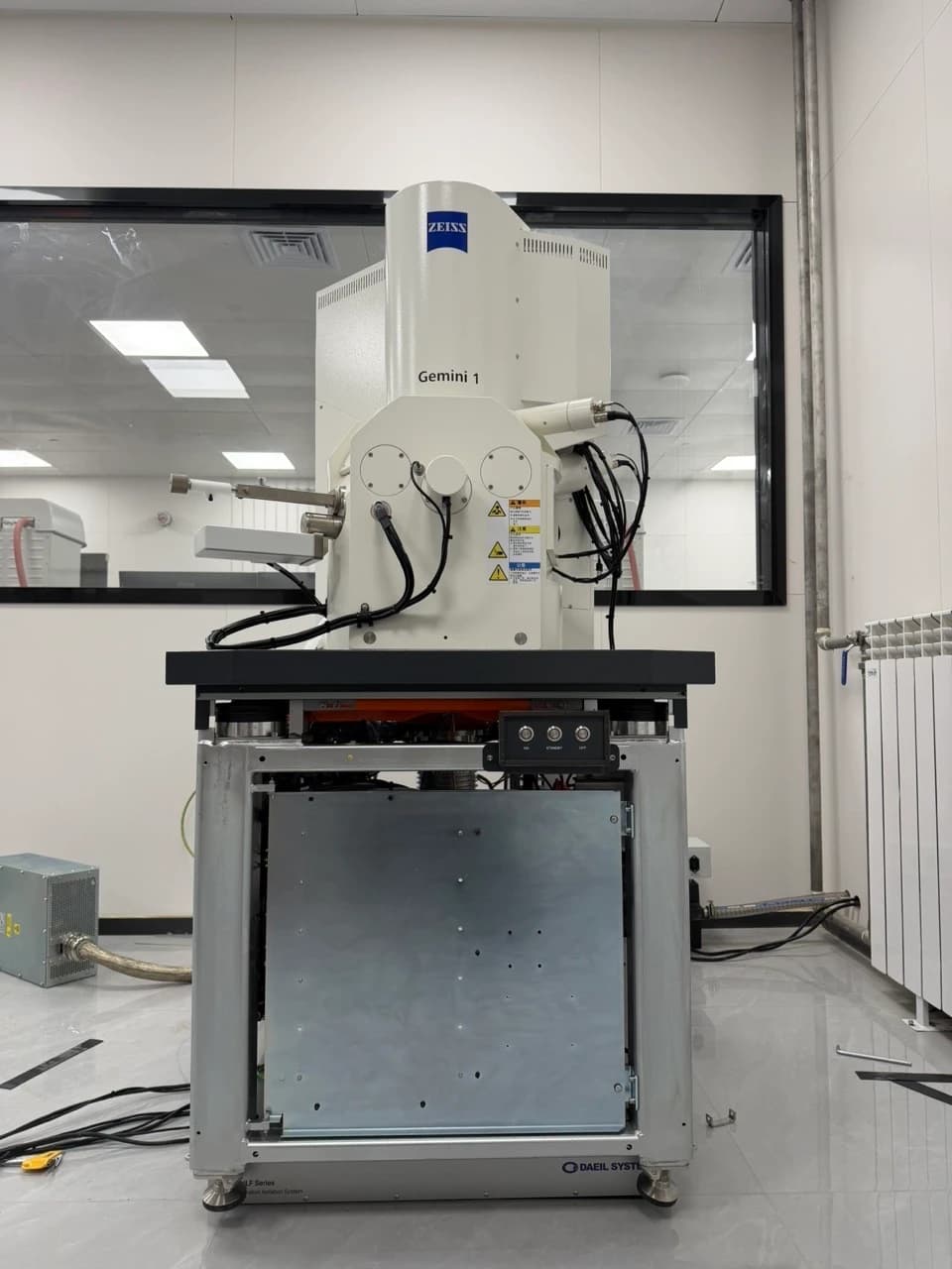 YIMOTECH ZEISS Sigma360 FE-SEM DVIA-ULF700 Installation Report
