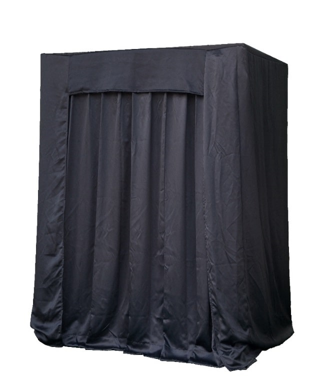 DVIA-MO-Accessories-Dark-Booth